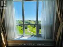 612 - 15 STOLLERY POND CRESCENT | Markham Ontario | Slide Image Nineteen