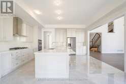 22 ALDWINCKLE AVENUE | Oro-Medonte Ontario | Slide Image Eight
