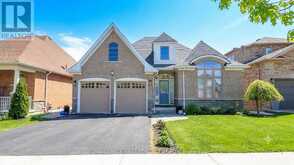 33 TAMARACK TRAIL | Barrie Ontario | Slide Image One
