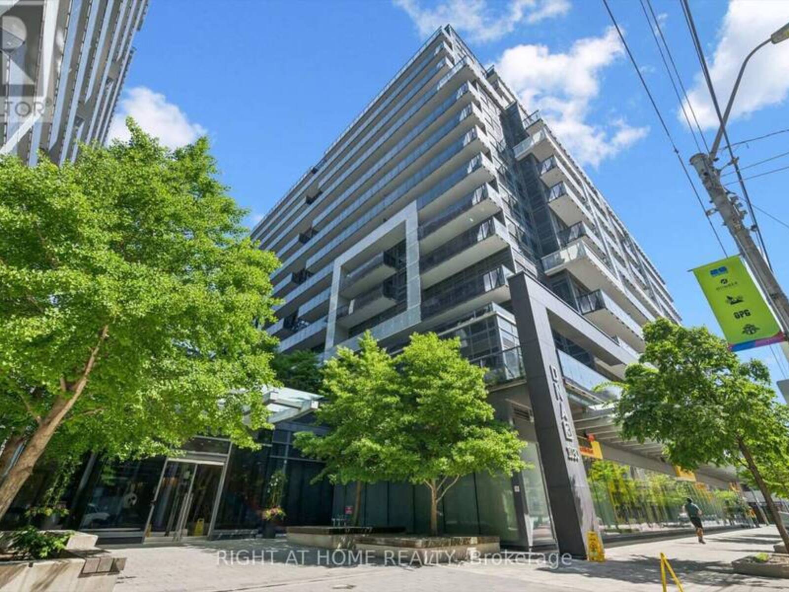 418 - 1030 KING STREET W, Toronto, Ontario M6K 3N3