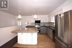 7 HURON STREET | Barrie Ontario | Slide Image Nine