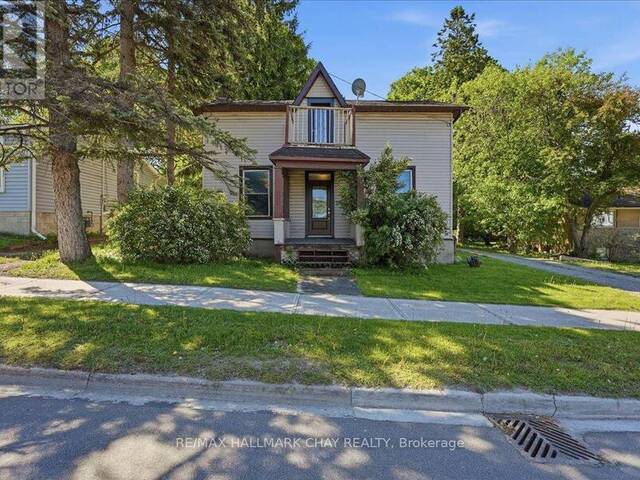 17 CHURCH STREET Cookstown Ontario, L0L 1L0 - 3 Bedrooms Home For Sale