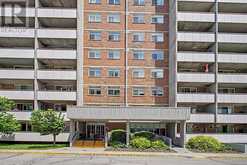 1011 - 40 WILLIAM ROE BOULEVARD | Newmarket Ontario | Slide Image Two