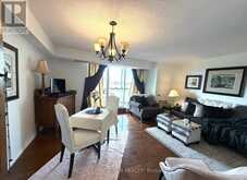 1011 - 40 WILLIAM ROE BOULEVARD | Newmarket Ontario | Slide Image Eight