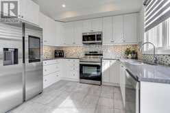 534 NEW ENGLAND COURT | Newmarket Ontario | Slide Image Thirteen