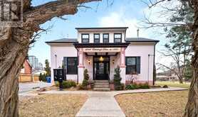 2014 EDINBURGH DRIVE | Burlington Ontario | Slide Image Two