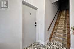 2014 EDINBURGH DRIVE | Burlington Ontario | Slide Image Four