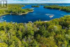 6932 ISLAND 1810 / BONE ISLAND | Honey Harbour Ontario | Slide Image Thirty-two