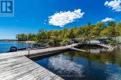 6932 ISLAND 1810 / BONE ISLAND | Honey Harbour Ontario | Slide Image Four
