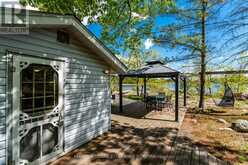 6932 ISLAND 1810 / BONE ISLAND | Honey Harbour Ontario | Slide Image Eight