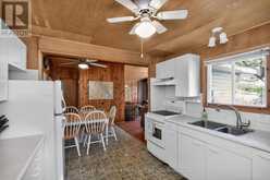 6932 ISLAND 1810 / BONE ISLAND | Honey Harbour Ontario | Slide Image Nine