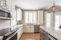 142 MENNILL DRIVE | Springwater Ontario | Slide Image Nine