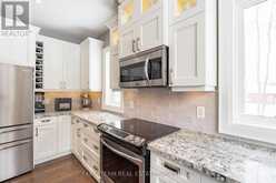 142 MENNILL DRIVE | Springwater Ontario | Slide Image Eight