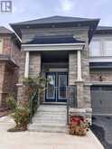 8 ARDA CRESCENT | Brampton Ontario | Slide Image Four