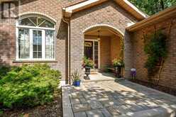 28 NICHOLSON CRESCENT | Springwater Ontario | Slide Image Four