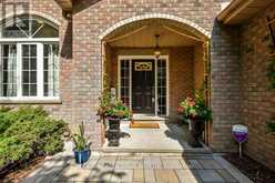 28 NICHOLSON CRESCENT | Springwater Ontario | Slide Image Five