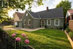 65 SHANTY BAY ROAD | Barrie Ontario | Slide Image Two