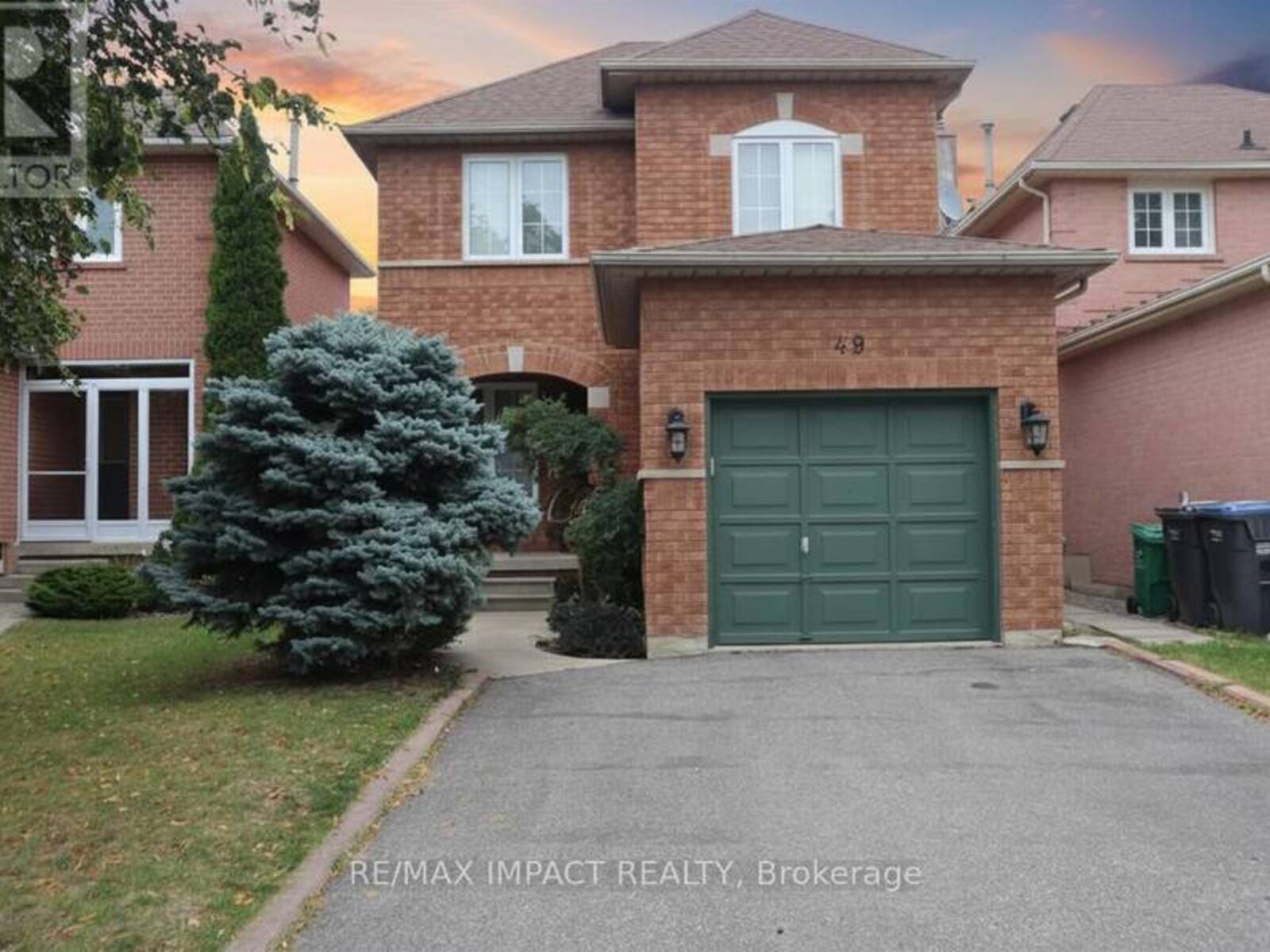 49 HOOD CRESCENT, Brampton, Ontario L6Y 4S7