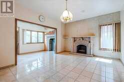 27 MULHOLLAND AVENUE | Toronto Ontario | Slide Image Eight