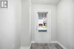 8 RAPIDS LANE | Hamilton Ontario | Slide Image Three