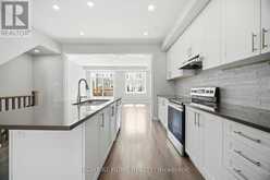 8 RAPIDS LANE | Hamilton Ontario | Slide Image Six