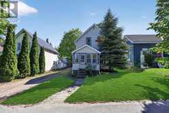 23 MARIA STREET | Penetanguishene Ontario | Slide Image Three