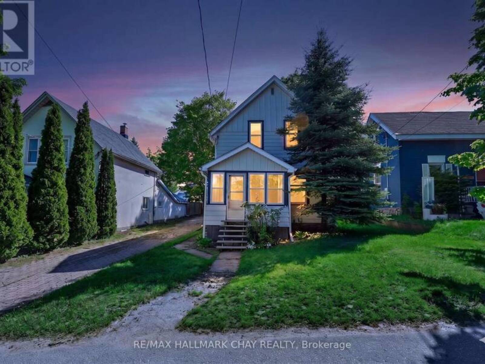 23 MARIA STREET, Penetanguishene, Ontario L9M 1L5