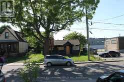 127 ROBINS AVENUE | Hamilton Ontario | Slide Image Thirteen