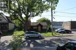 127 ROBINS AVENUE | Hamilton Ontario | Slide Image Fourteen