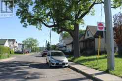 127 ROBINS AVENUE | Hamilton Ontario | Slide Image Seventeen