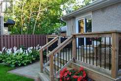 37 MARKLAND DRIVE | Toronto Ontario | Slide Image Forty-nine