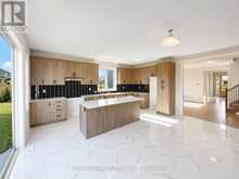 31 DOLOMITE DRIVE | Brampton Ontario | Slide Image Nine