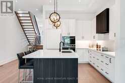 62 ASH CRESCENT | Toronto Ontario | Slide Image Thirteen