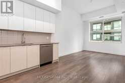 349 - 2485 TAUNTON ROAD | Oakville Ontario | Slide Image Sixteen