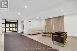 426 - 32 CLARISSA DRIVE | Richmond Hill Ontario | Slide Image Five