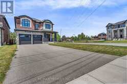 25 LOW BOULEVARD | Uxbridge Ontario | Slide Image Six