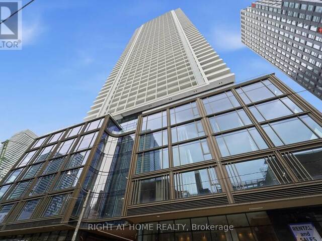 4711 - 88 QUEEN STREET E Toronto Ontario, M5C 0B6 - 2 Bedrooms Condo For Sale