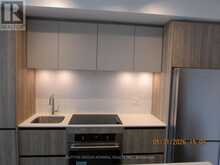 414 - 8 BEVERLEY GLEN BOULEVARD | Vaughan Ontario | Slide Image Four