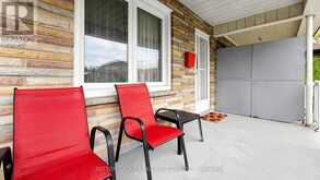 91 KIRKNEWTON ROAD | Toronto Ontario | Slide Image Four