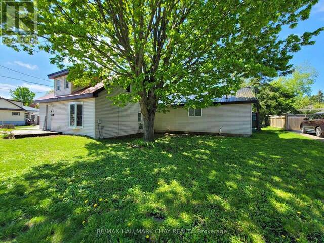 405 FOREST AVENUE S Orillia Ontario, L3V 3Z2 - Multi-family Home For Sale