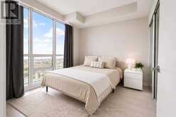 3001 - 2212 LAKE SHORE BOULEVARD W | Toronto Ontario | Slide Image Ten
