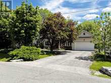 3 RAYMOND DRIVE | Vaughan Ontario | Slide Image Two