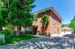 38 JELLICOE AVENUE | Toronto Ontario | Slide Image Three