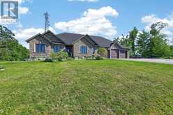 15 CALDWELL DRIVE | Oro-Medonte Ontario | Slide Image Three