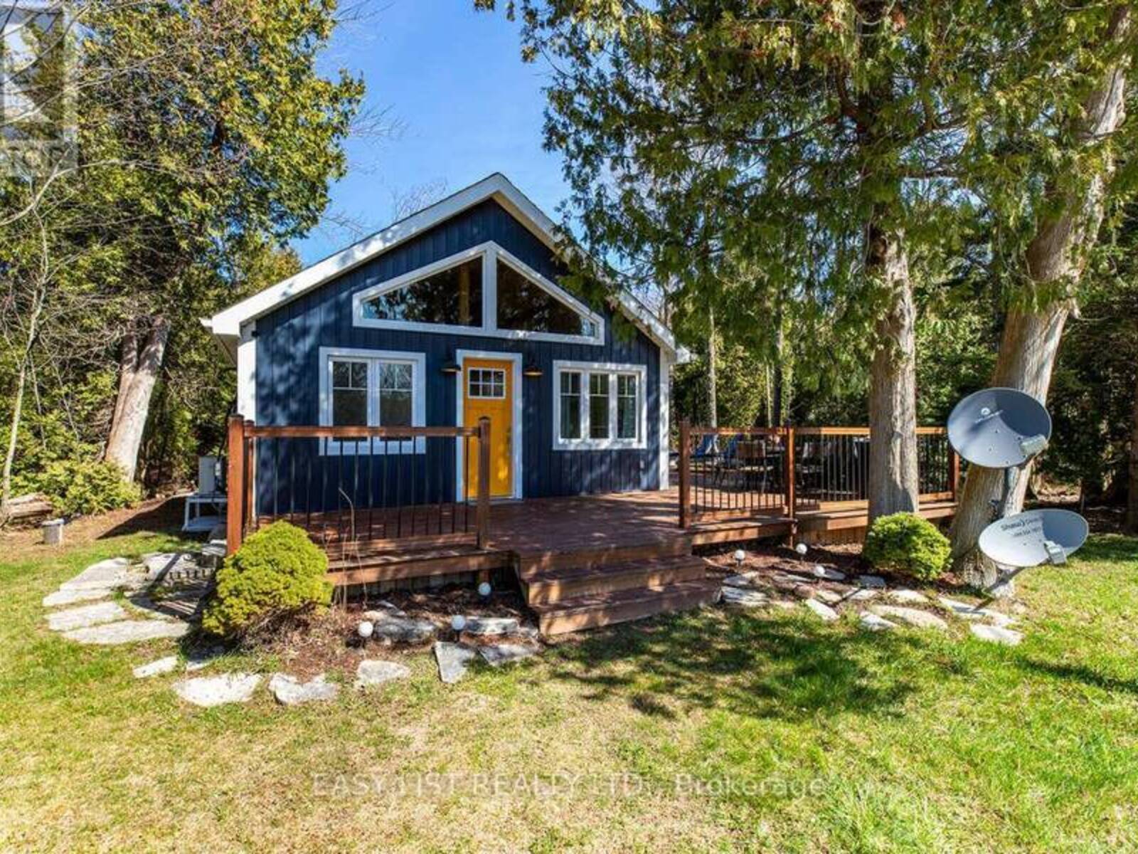 858 HOWDENVALE ROAD, South Bruce Peninsula, Ontario N0H 1X0