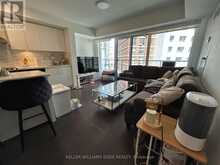 707 - 58 ORCHARD VIEW BOULEVARD | Toronto Ontario | Slide Image Eight