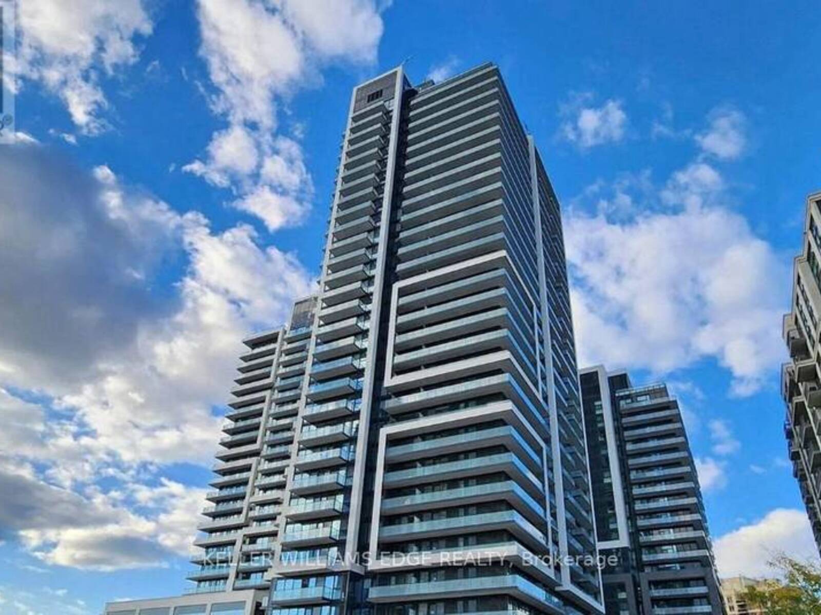 401 - 105 ONEIDA CRESCENT, Richmond Hill, Ontario L4B 0B1
