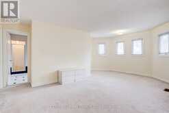 50 PICCADILLY ROAD | Richmond Hill Ontario | Slide Image Thirty