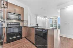 1402 - 330 BURNHAMTHORPE ROAD W | Mississauga Ontario | Slide Image Sixteen