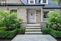 20 TAYLOR DRIVE | Toronto Ontario | Slide Image Four